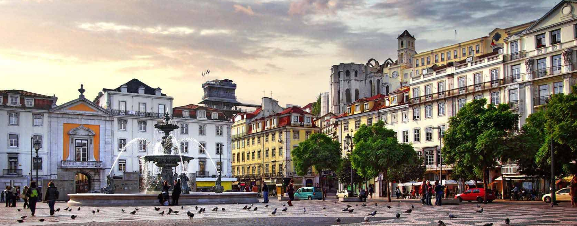 A Lisbon square with a fountain